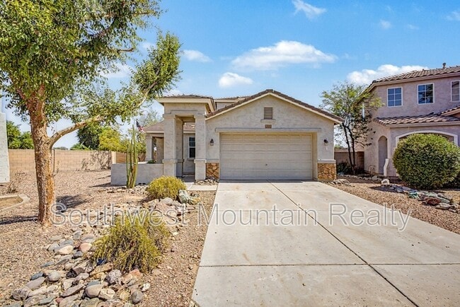 Building Photo - 44967 Sage Brush Dr