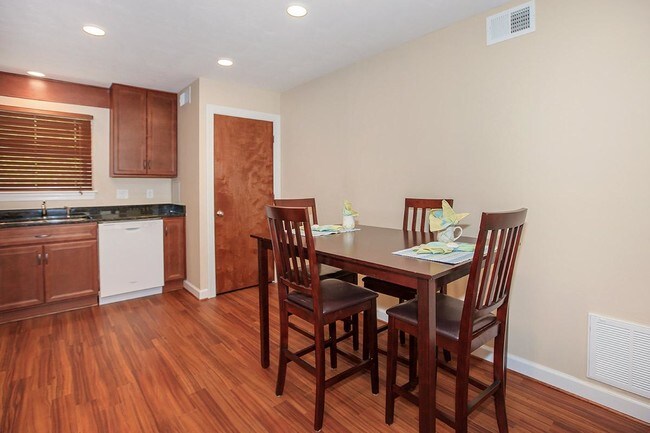 The Bayview Eat-In Kitchen
