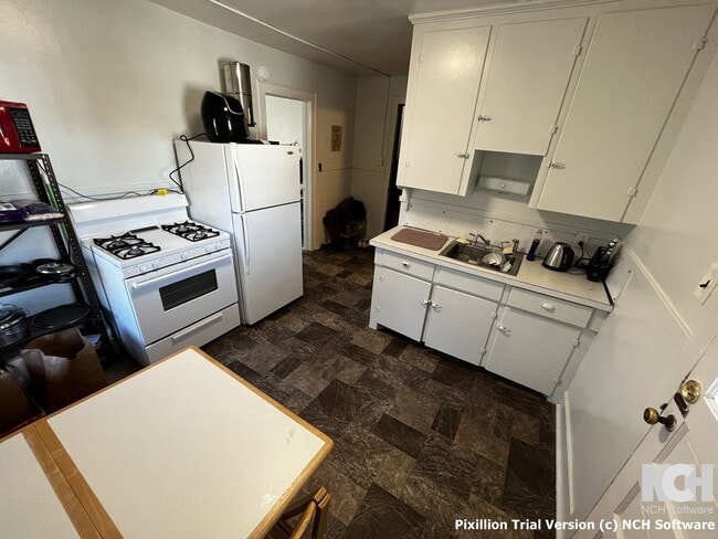 Photo - 30 Avon St Unit 30 Avon Apt 2R
