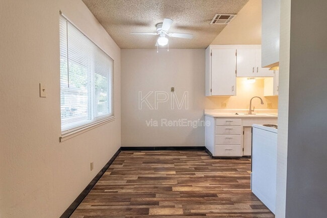 Photo - 2178 Lucerne Ave