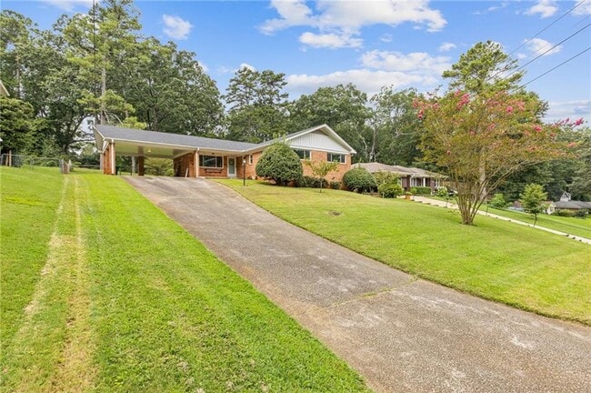 Photo - 1435 Thomas Rd