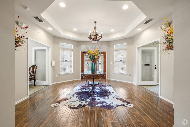 Leasing Office