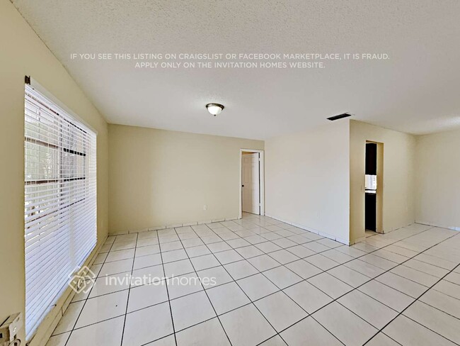 Photo - 8760 Johnson St