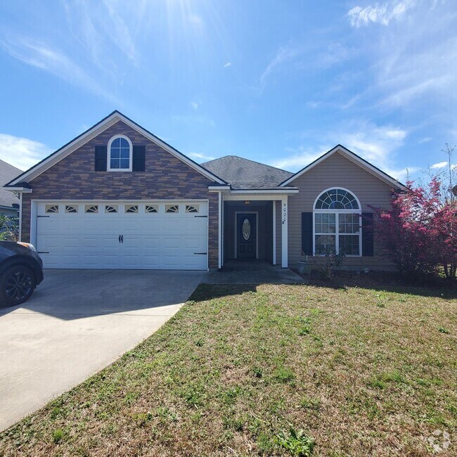 Building Photo - Charming 3BR/2BA Home in Glen Laurel: Mode...