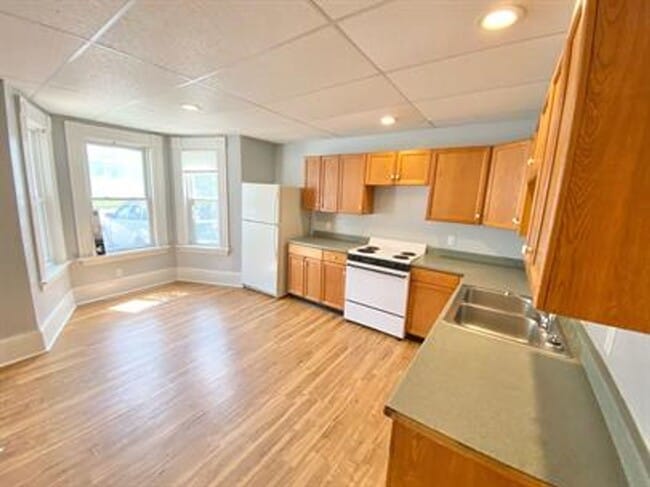 Building Photo - 180 Federal St Unit 2