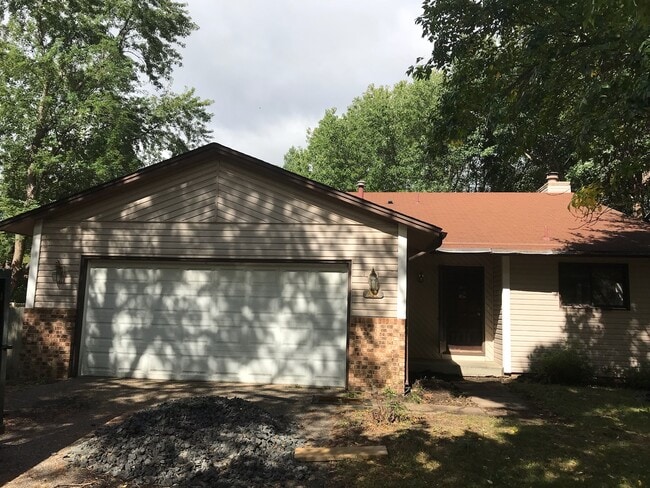 Photo - 810 73rd Way