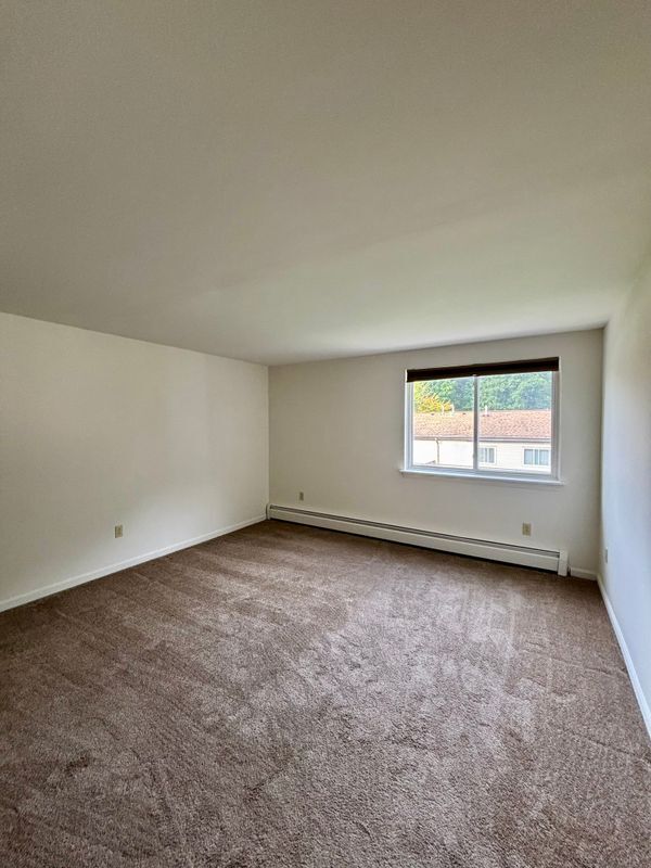 Photo - 4 Losson Garden Dr