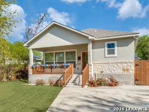 Building Photo - 1019 W Rosewood Ave