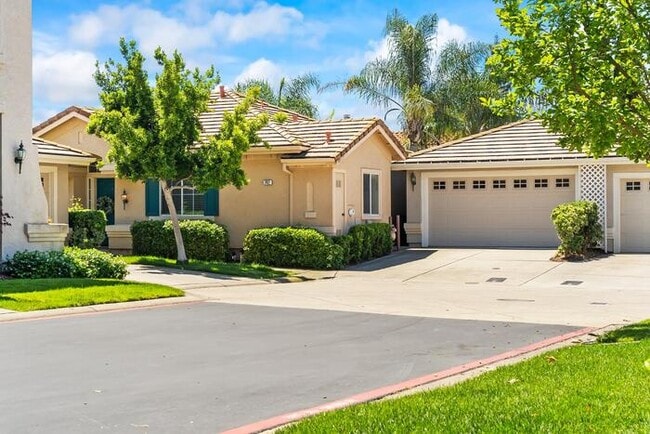 Photo - Beautiful 3 Bedroom 2 Bathroom in Gated Community of Folsom, CA!