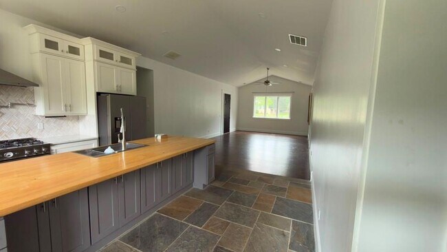 Photo - 2909 Jones Mill Rd