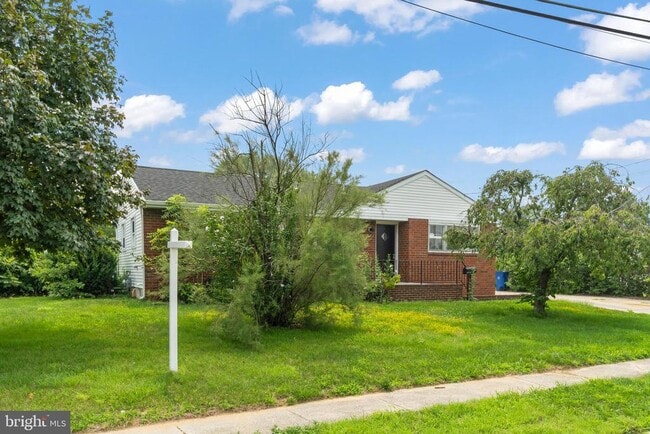 Photo - 615 Fairmount Dr