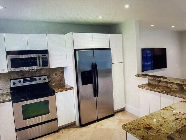 Photo - 10900 SW 107th Ave