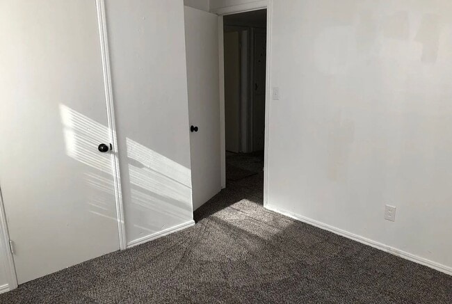 Photo - Spacious 4-bedroom, 1-bath home