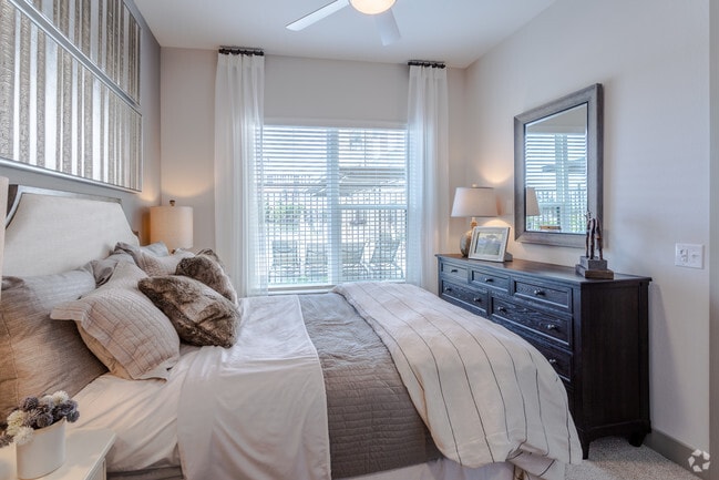 1BR,1BA - 648SF - A0 - BEDROOM - Carolyn, The