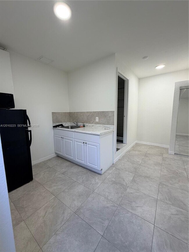 Photo - 9860 SW 161st Ave Unidad 0