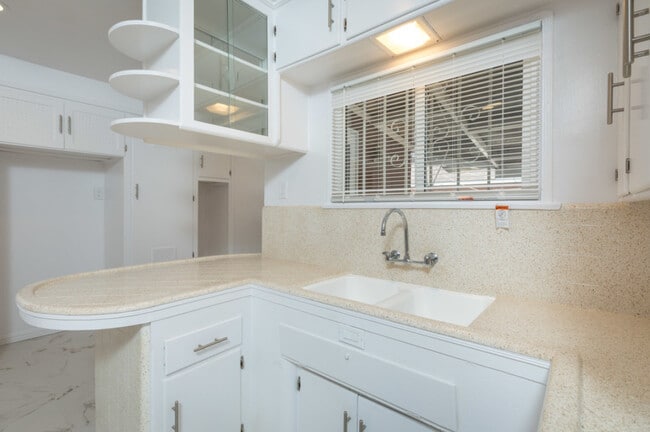 Ladera Heights Duplex