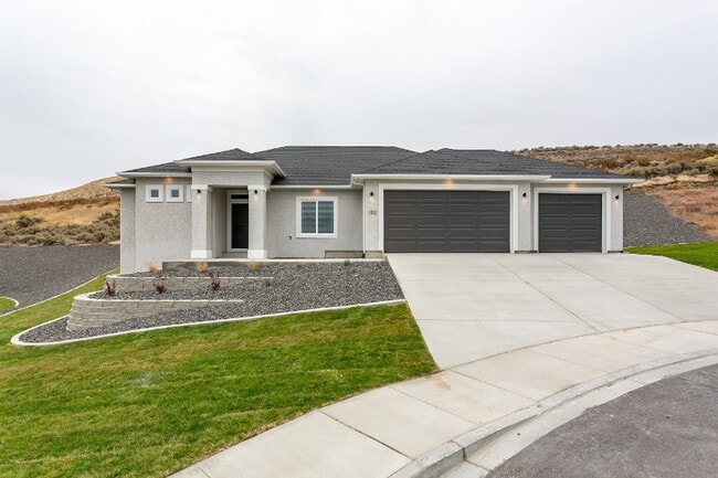 Photo - 1102 Chinook Dr House