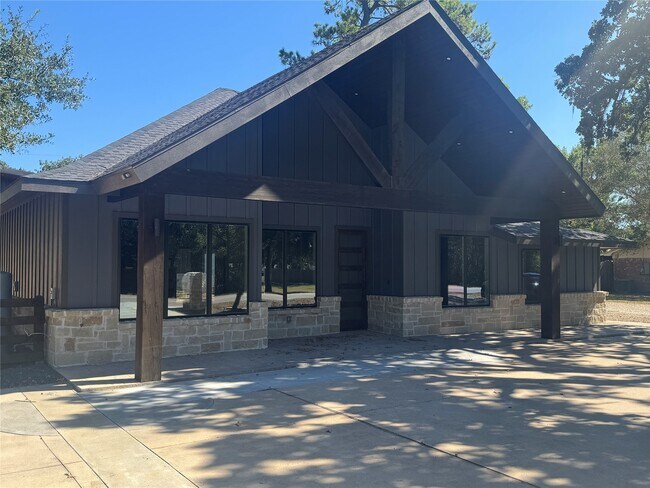 Photo - 12518 Mile Dr