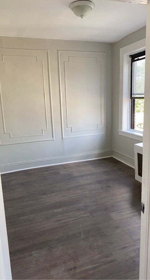 Photo - 323 Marshall St