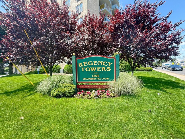 Building Photo - 1 Strawberry Hill Ct Unit APT 1A