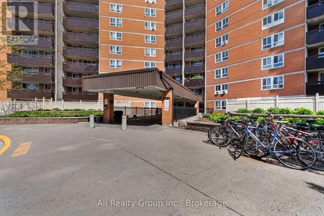 Photo - 2020 Jasmine Crescent Unité 1218