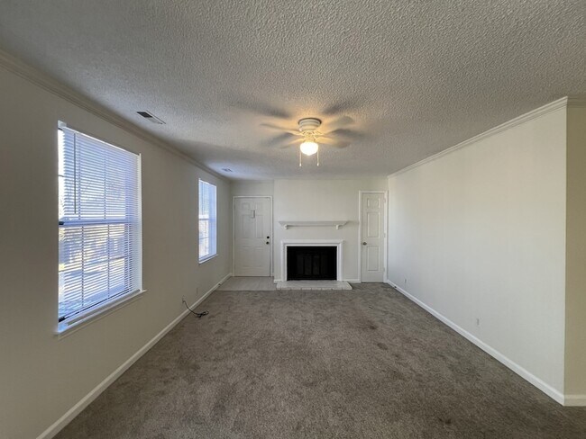 Photo - 764 Fox Ridge Dr