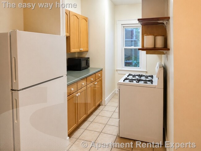 132.5 Oxford St Unit #11
