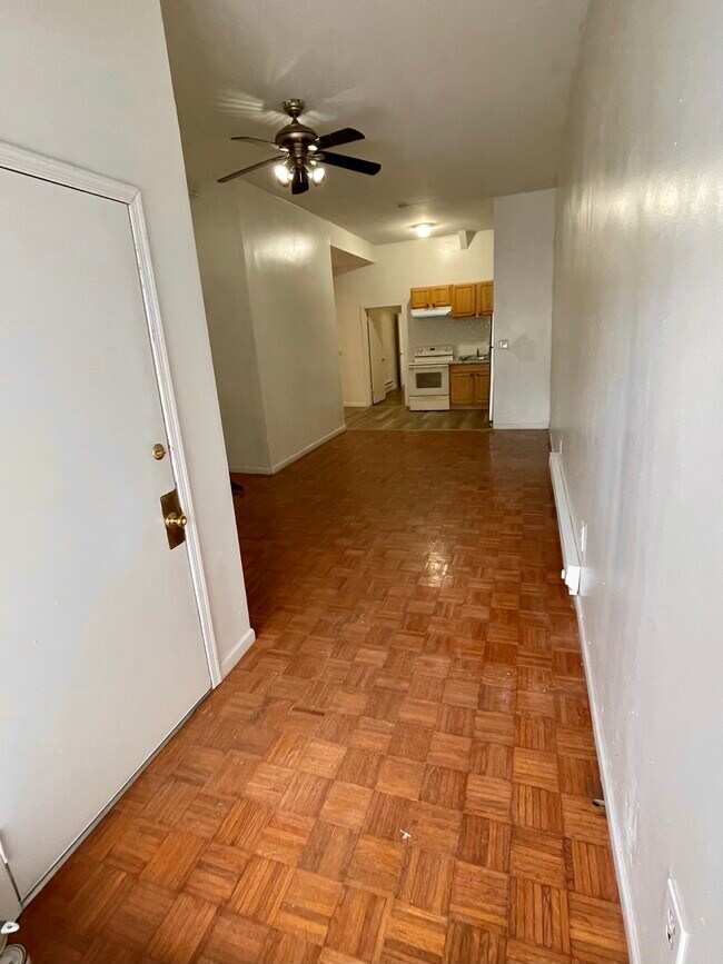 3156 Richmond St Unit 2nd Floor