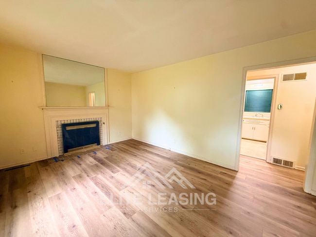 Photo - 1826 SW Campbell Ave