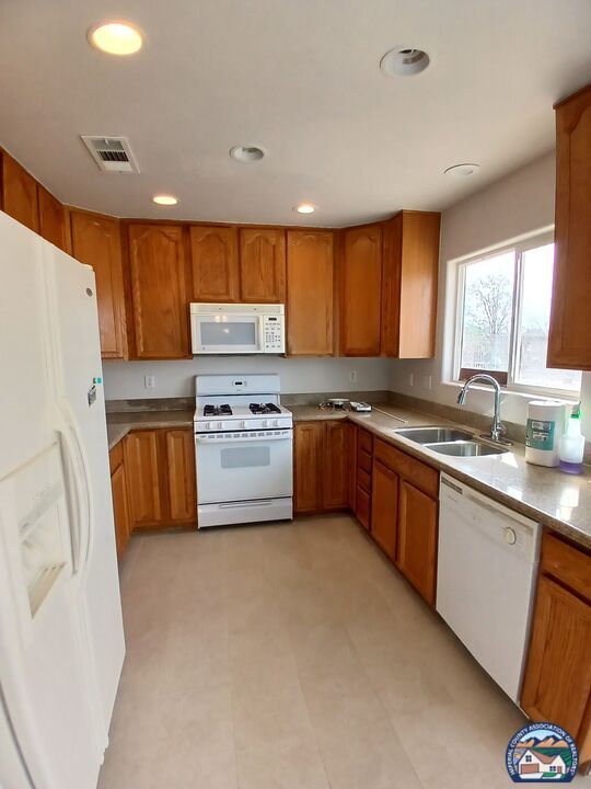 Photo - 2377 Sand Knoll Ave