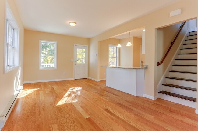 Photo - 51 Warner St