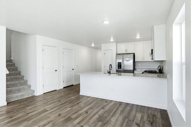 Photo - Stunning 4-Bed Home with 3-Car Garage in Cirrus Pointe – Caldwell