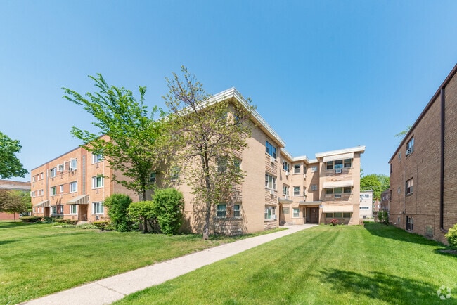 Building Photo - 335 Custer Ave Unit 2N Rental