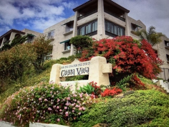Building Photo - 2520 Clairemont Dr Unit 309