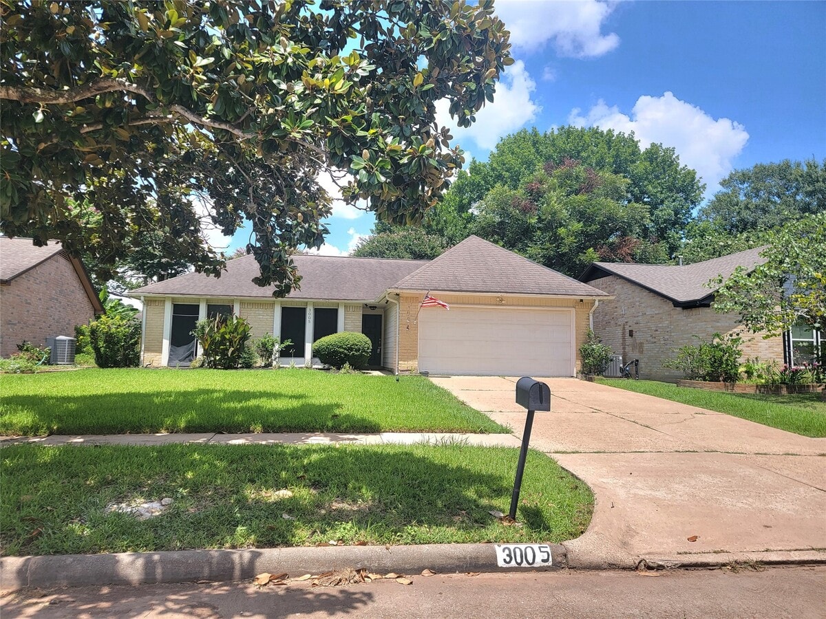 Photo - 3005 Winchester Way