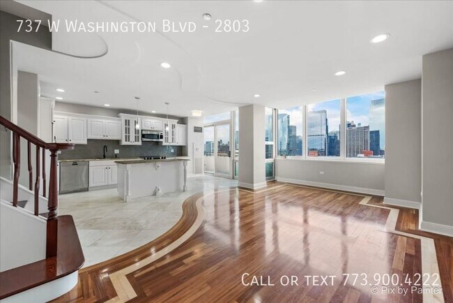 Photo - 737 W Washington Blvd