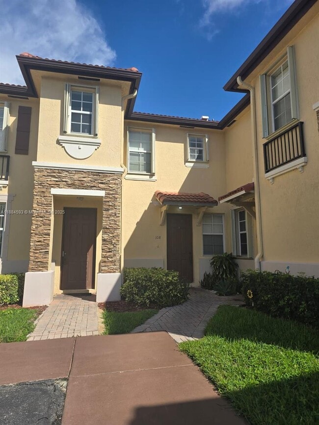 Photo - 1398 NE 33rd Ave
