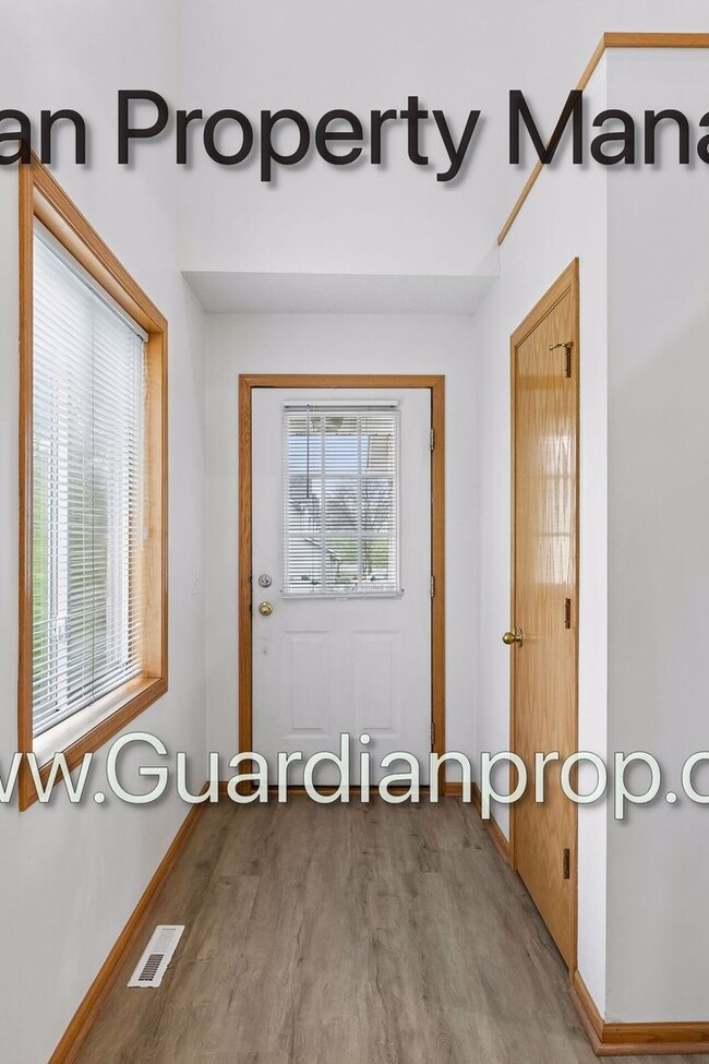 Photo - Chaska End Unit Town Home, Excellent Condition, New Carpet, Avail Aug 2026