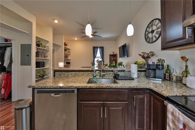 Photo - 328 Polk St Unit 3