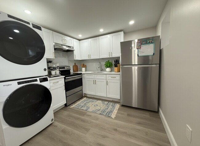 Photo - 6900 Cedar Park Ave