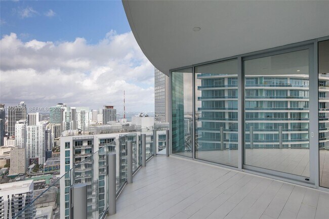 Building Photo - 300 Biscayne Blvd Way Unit 4708W