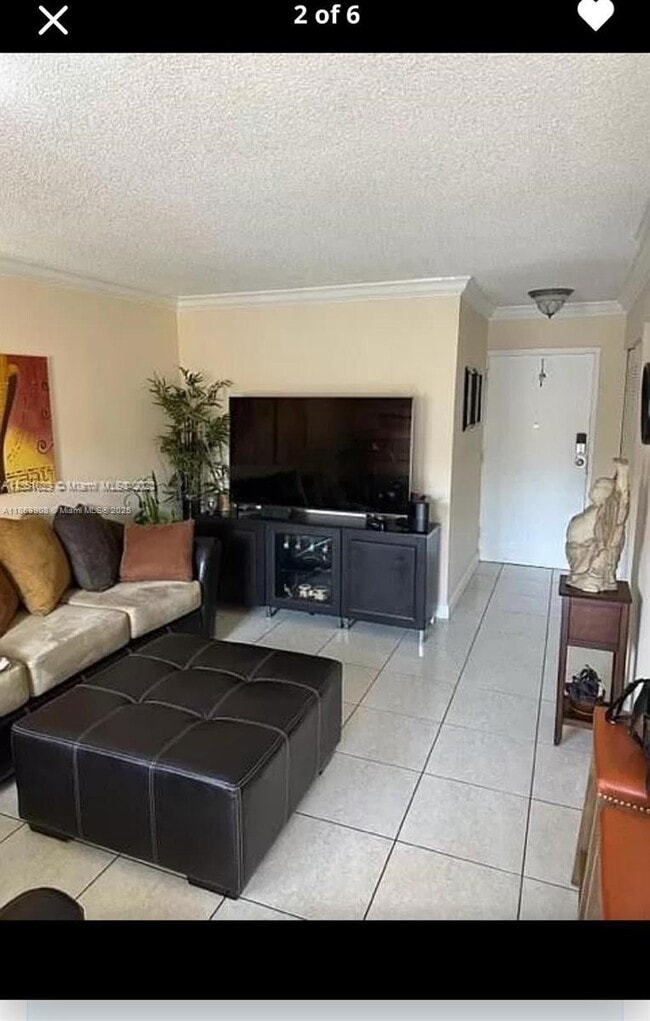 Building Photo - 9300 W Flagler St Unit 220A Rental