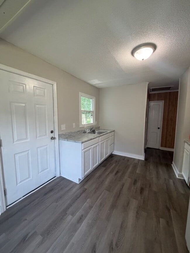 Photo - 609 Marcella Dr