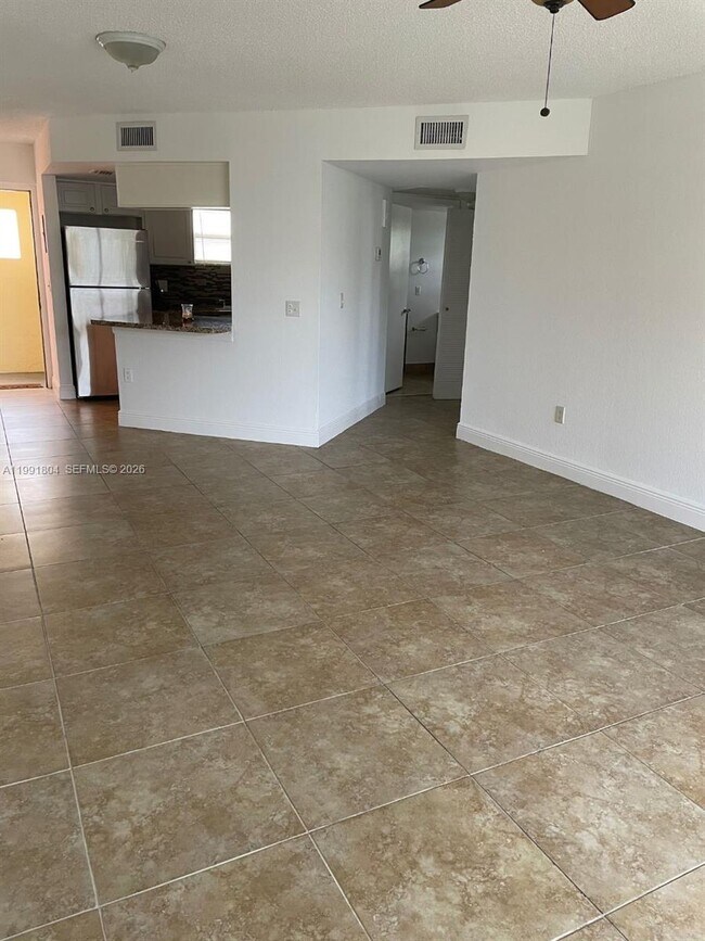 Photo - 8255 Lake Dr Unit 401