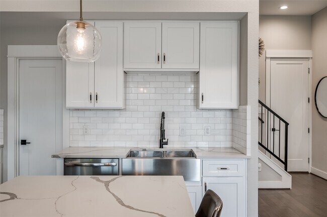 Building Photo - 1715 Freeman St