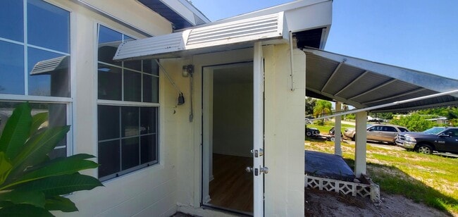 Photo - 161 6th Dr SW