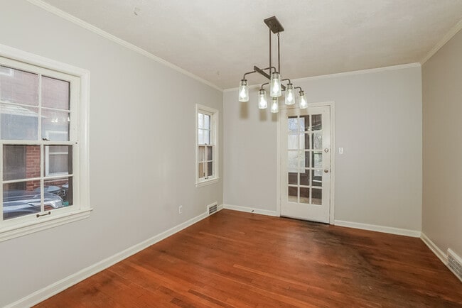 Photo - 3719 Rolliston Rd