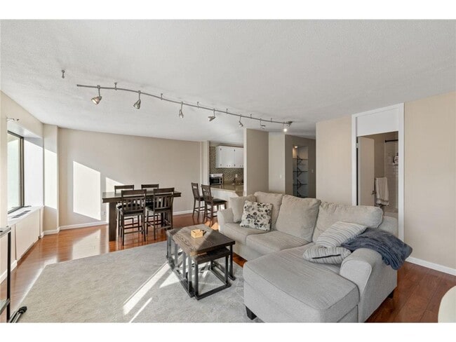 Photo - 19 S 1st St Unit B1503