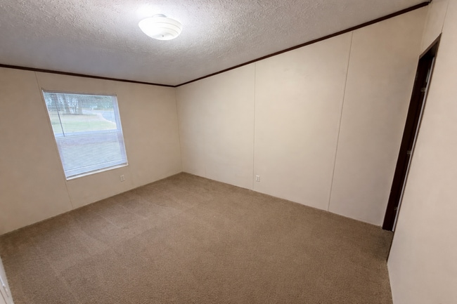 Photo - 105 Campbell Dr