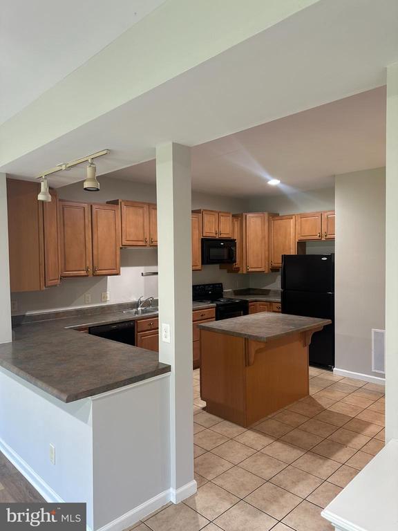 Photo - 250 Meriweather Dr